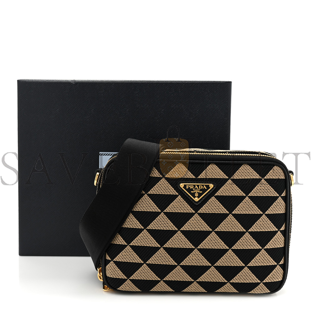 PRADA JACQUARD SAFFIANO TRIANGOLO SYMBOLE EMBROIDERED SMALL SHOULDER BAG BLACK CORDA (23*17*7cm)