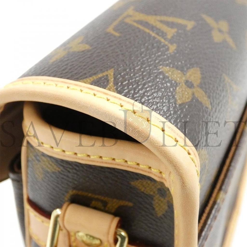 LOUIS VUITTON  MONOGRAM M42250 (27*8.5*17cm)